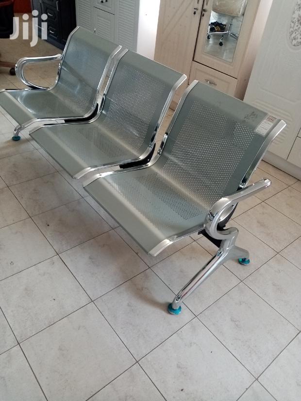 Linked Waiting Chair
