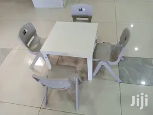 4 Seater Study Table