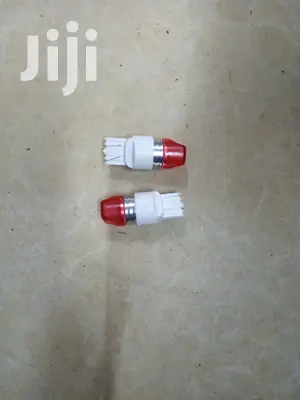 Leds Bulbs/Flashing Brake Bulbs