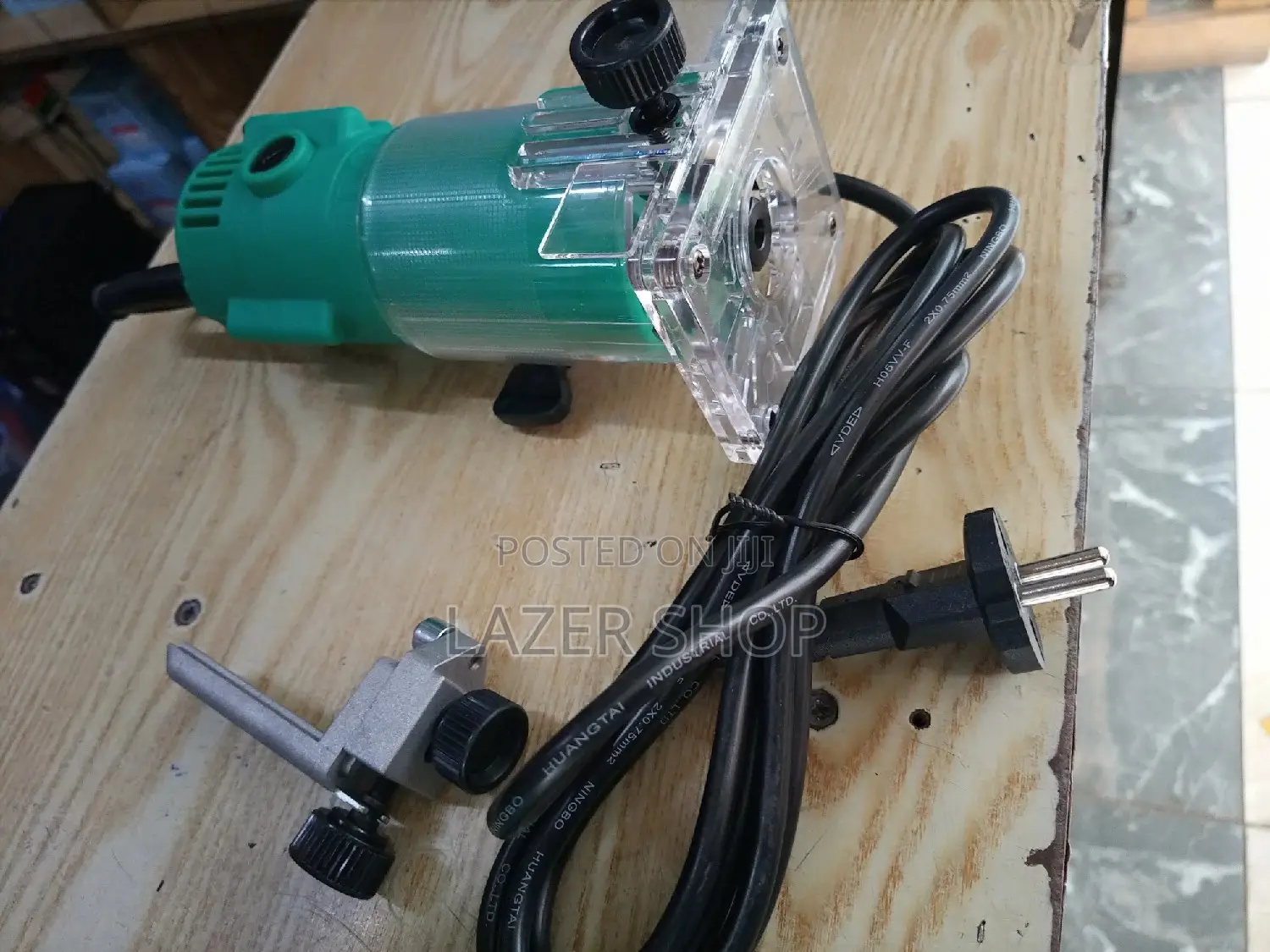 DCA Wood Trimmer