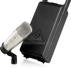 Behringer U-Phoria Recording Bundle Set