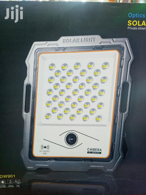 200 Wrts Solar CCTV Floodlight - thumbnail 3