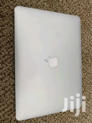 Laptop Apple MacBook Pro 8GB Intel Core I5 SSD 256GB