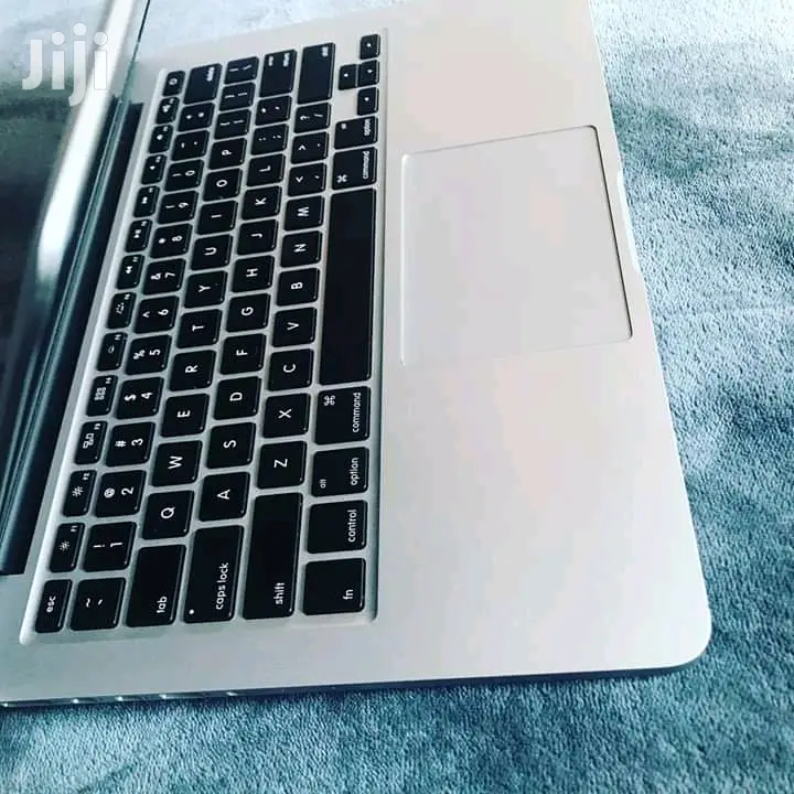 Laptop Apple MacBook Pro 8GB Intel Core I5 SSD 128GB