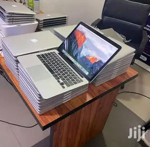 Laptop Apple MacBook Pro 8GB Intel Core I5 SSD 256GB
