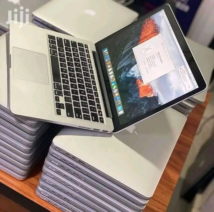 Laptop Apple MacBook Pro 8GB Intel Core I5 SSD 256GB