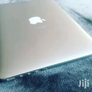 Laptop Apple MacBook Pro 8GB Intel Core I5 SSD 128GB