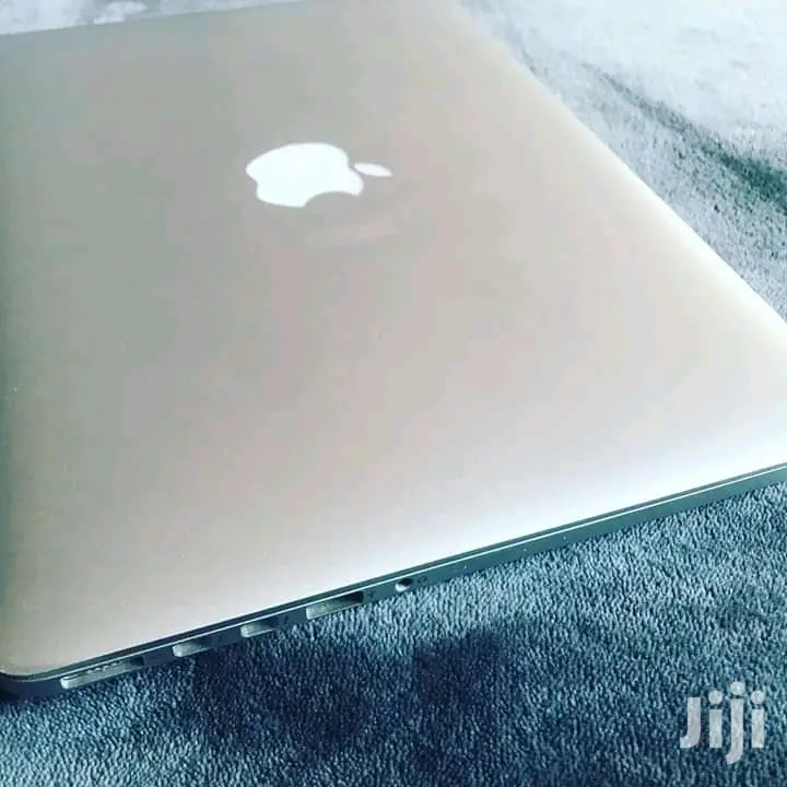 Laptop Apple MacBook Pro 8GB Intel Core I5 SSD 128GB