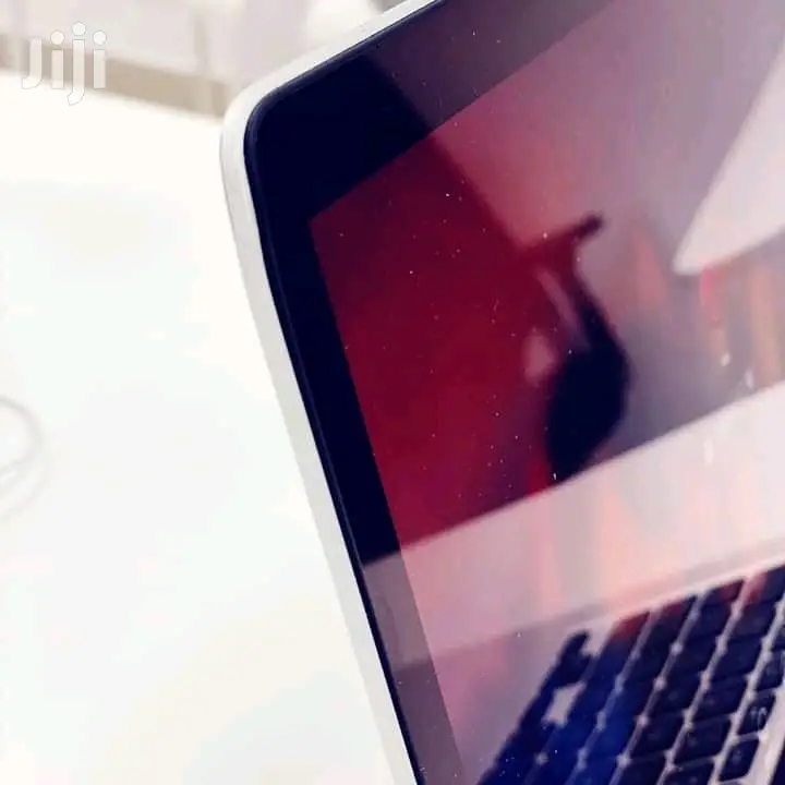Laptop Apple MacBook Pro 8GB Intel Core I5 SSD 256GB