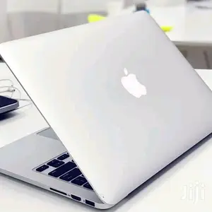 Laptop Apple MacBook Pro 8GB Intel Core I5 SSD 128GB