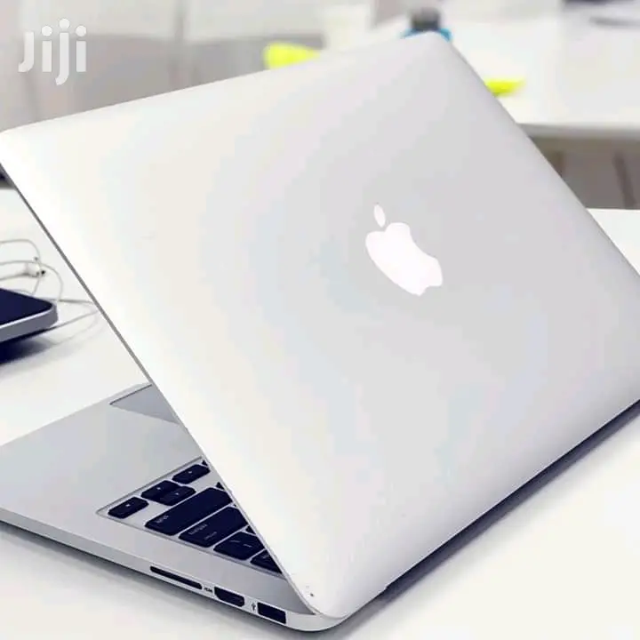 Laptop Apple MacBook Pro 8GB Intel Core I5 SSD 128GB