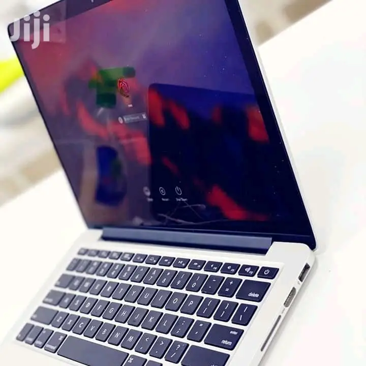 Laptop Apple MacBook Pro 8GB Intel Core I5 SSD 128GB