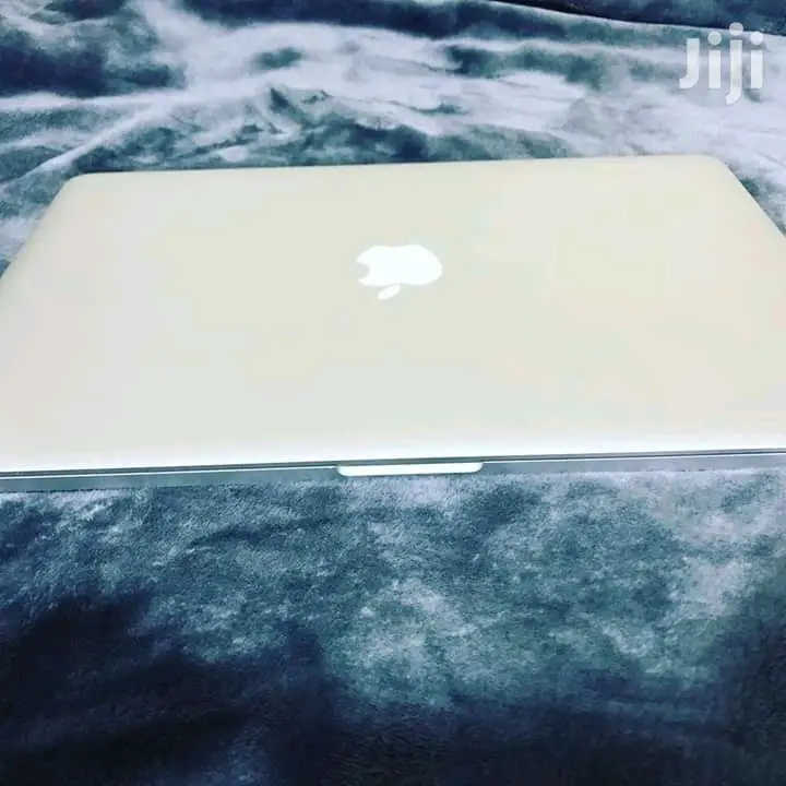 Laptop Apple MacBook Pro 8GB Intel Core I5 SSD 256GB