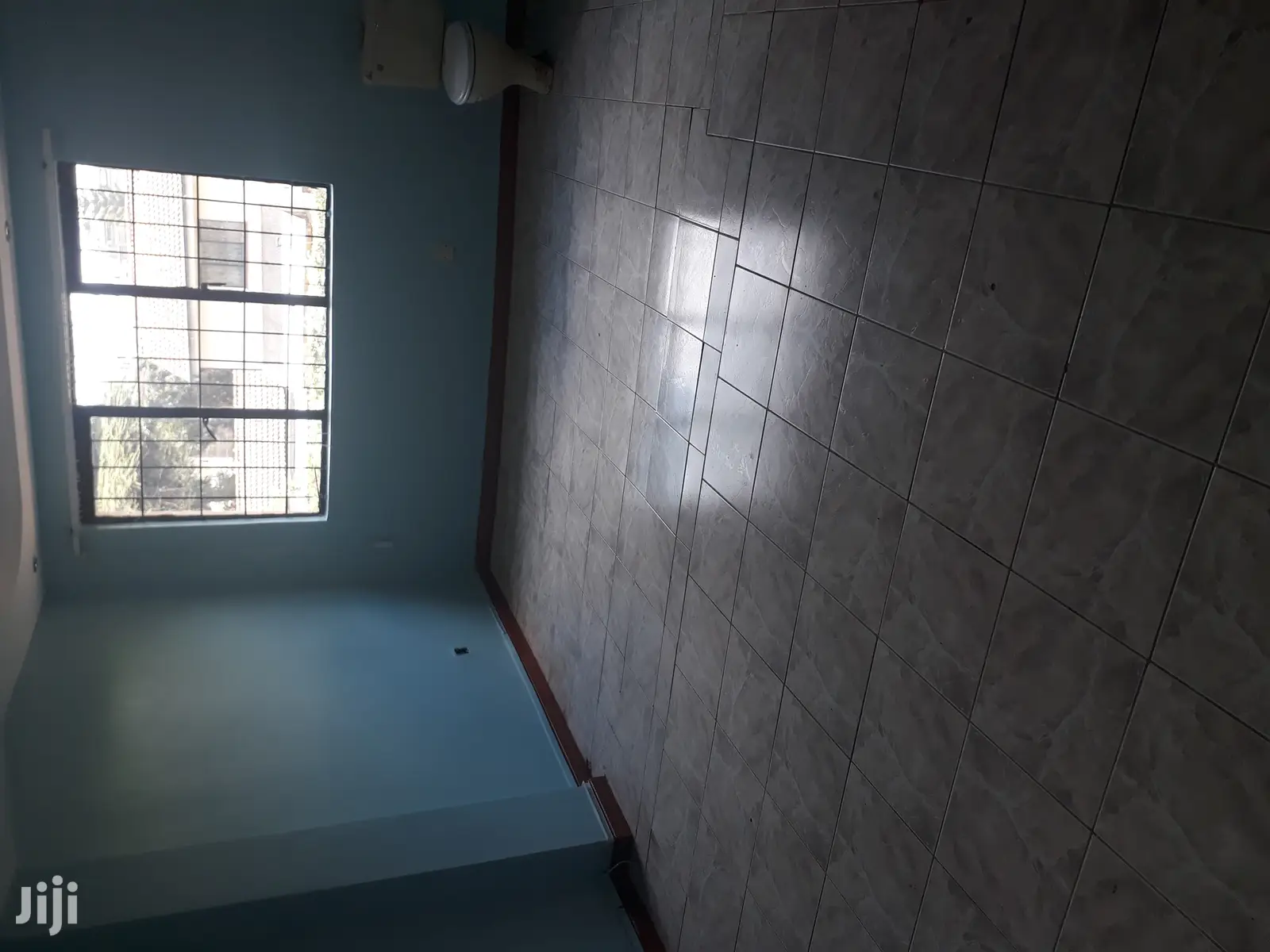 Parklands 3 Bedroom Old Type For Rent