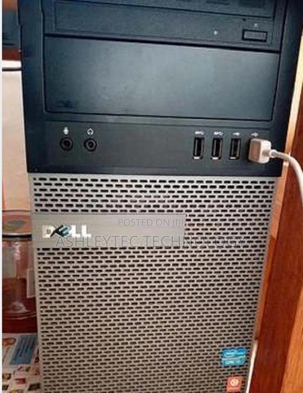 Desktop Computer Dell 4GB Intel Core i5 500GB