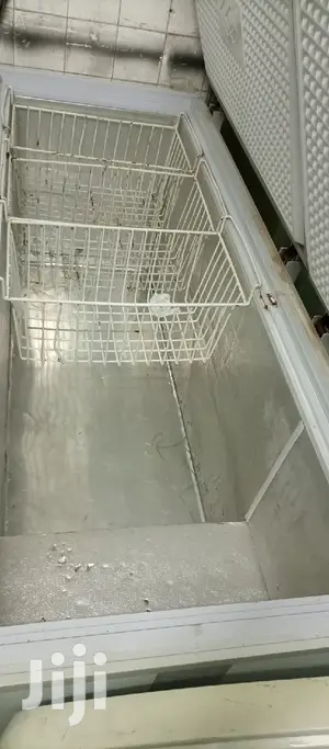 600L Freezer
