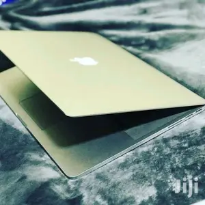 Laptop Apple MacBook Pro 13.3" 128GB SSD 8GB RAM