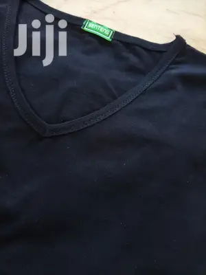 V-neck T-shirts (Binding)