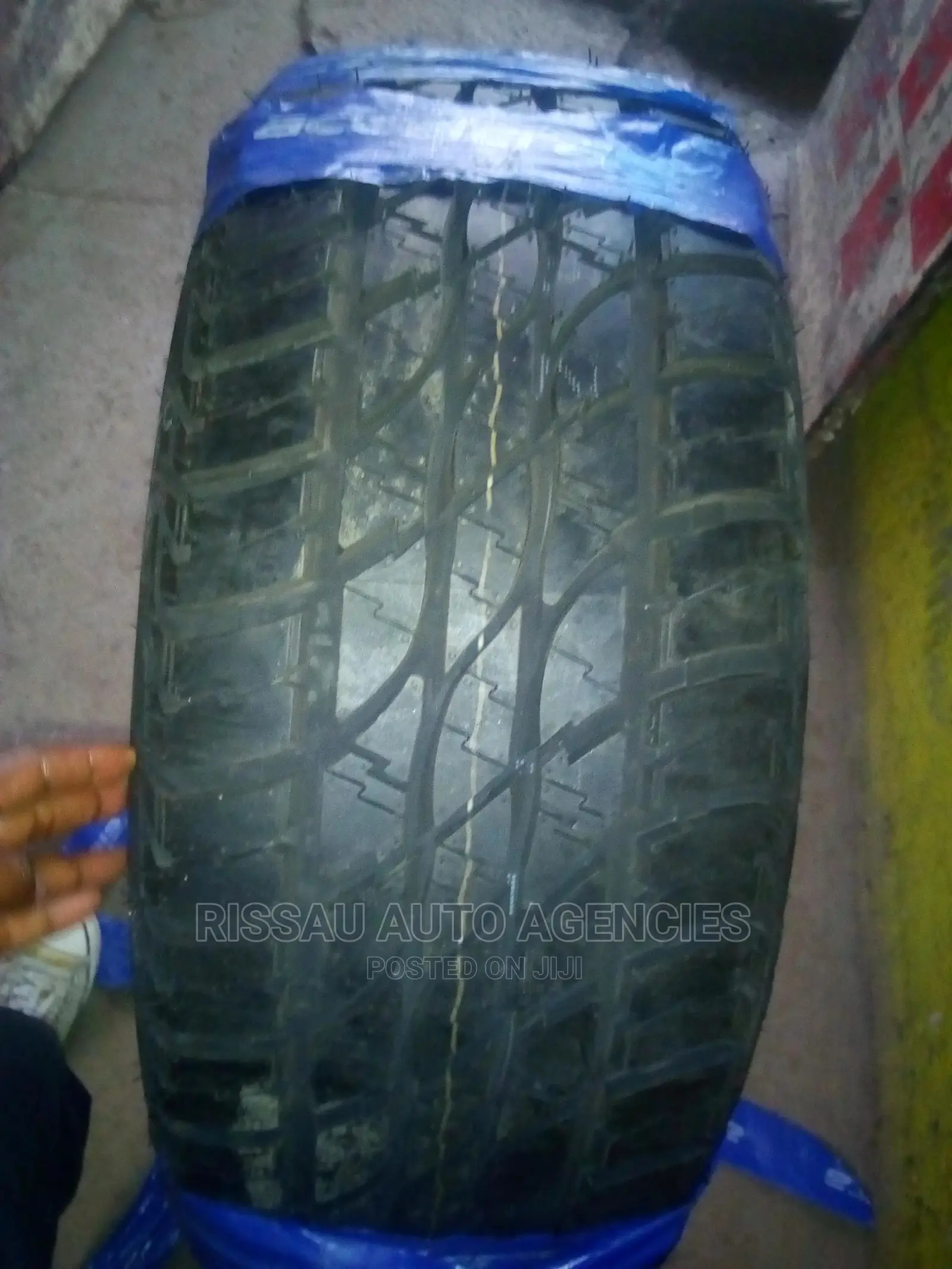 285/60 R 18 Axxelera Tyres Made in Indonesia