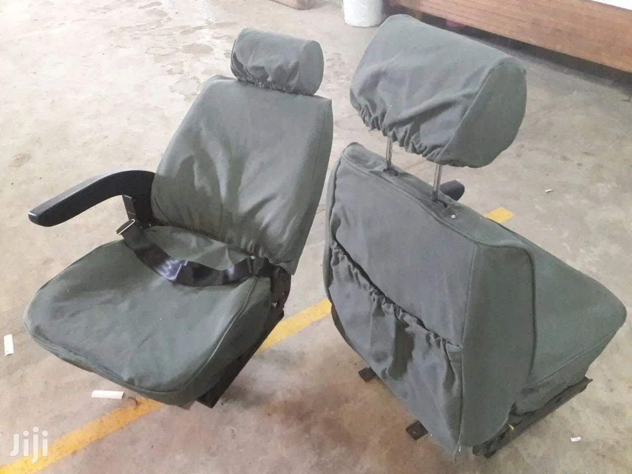 Loose Covers in Canvas
