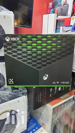 Xbox Series X 1tb New - thumbnail 2