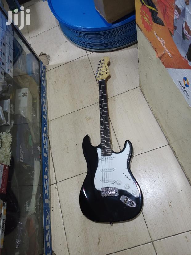 Fender Rythm Guitar - main view