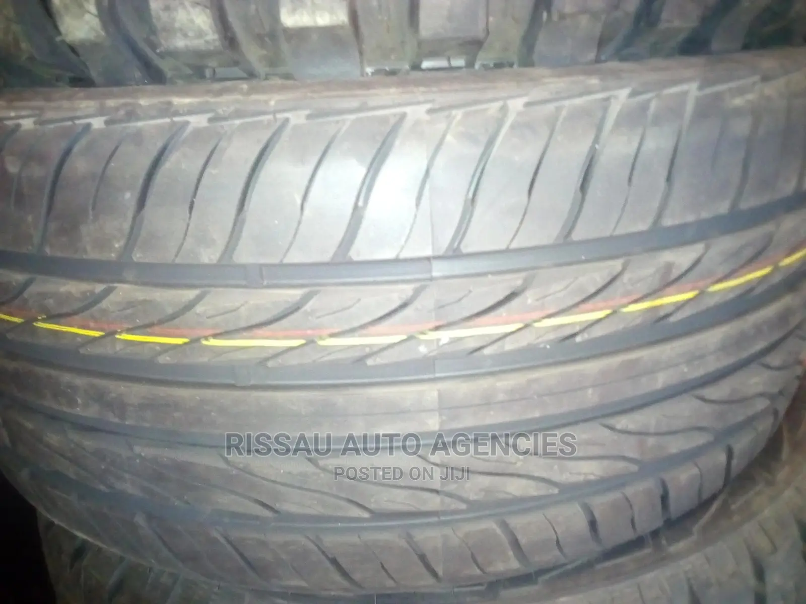 275/40 R 20 Mazzin Tyres