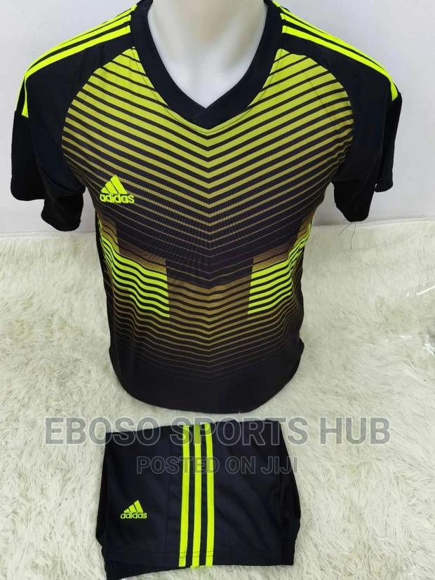 Latest Football Jerseys - main view