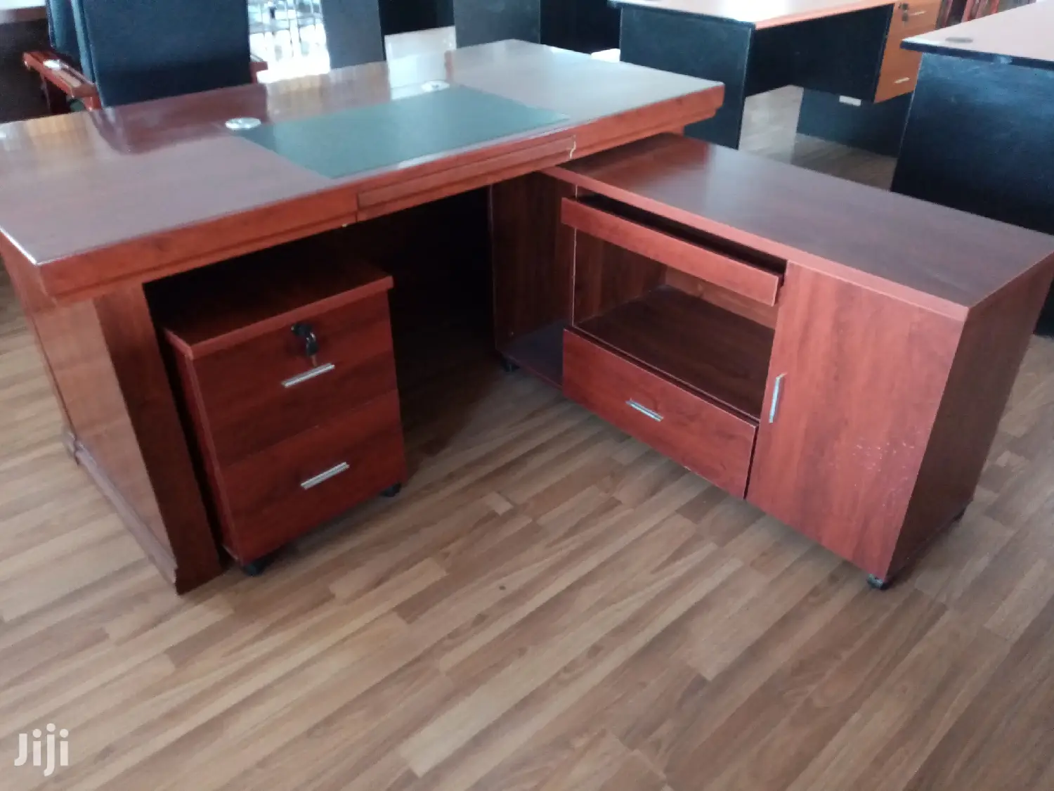 1.6m Executive Office Desk