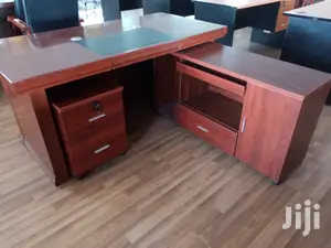 1.6m Executive Office Desk