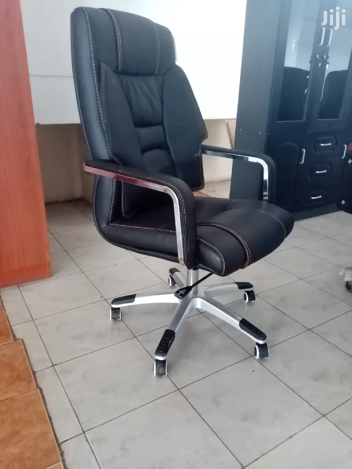 Executive Office Chair