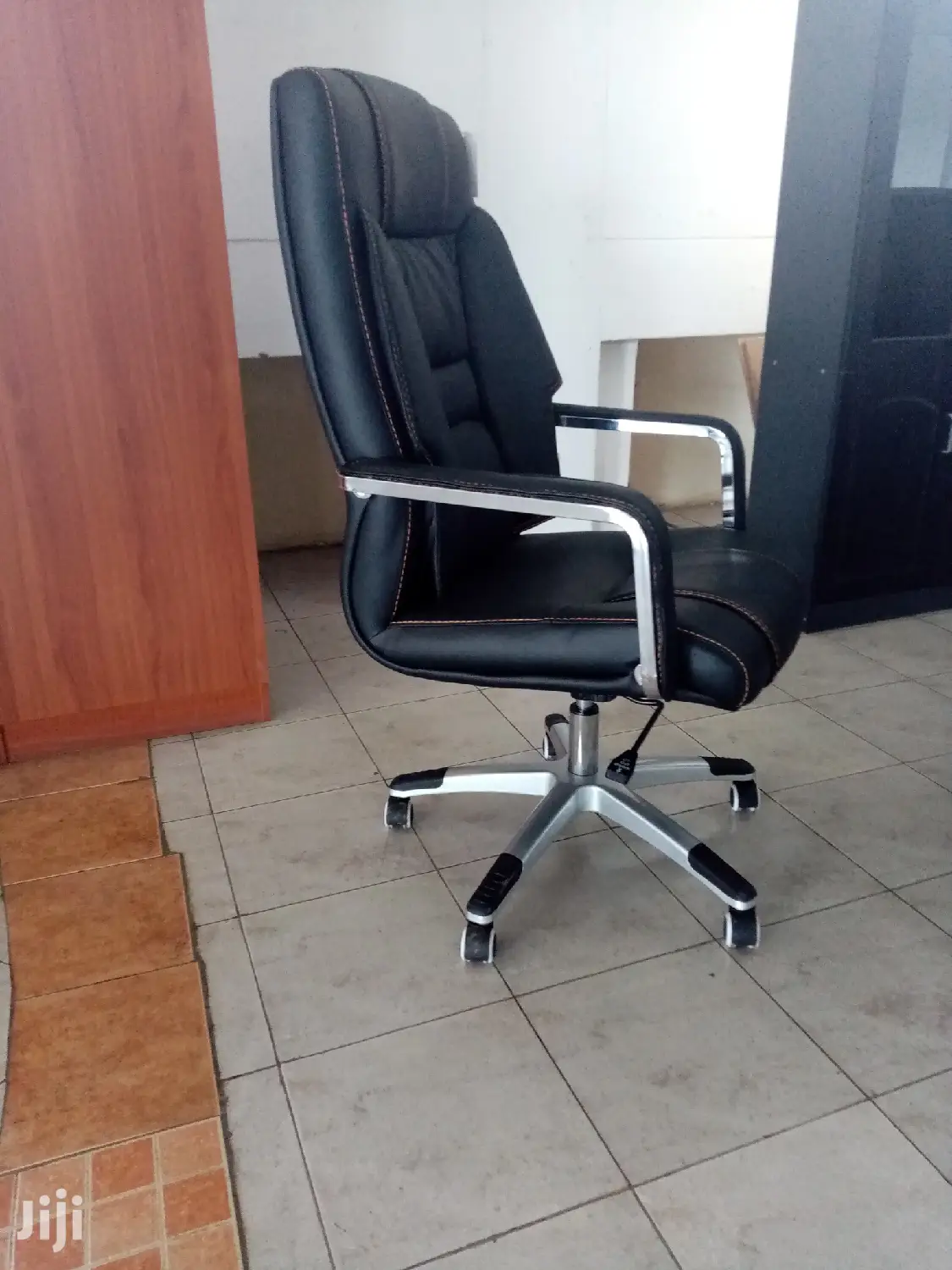 Modern Office Seat