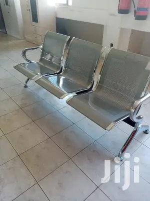 Silver Linked Waiting Chair