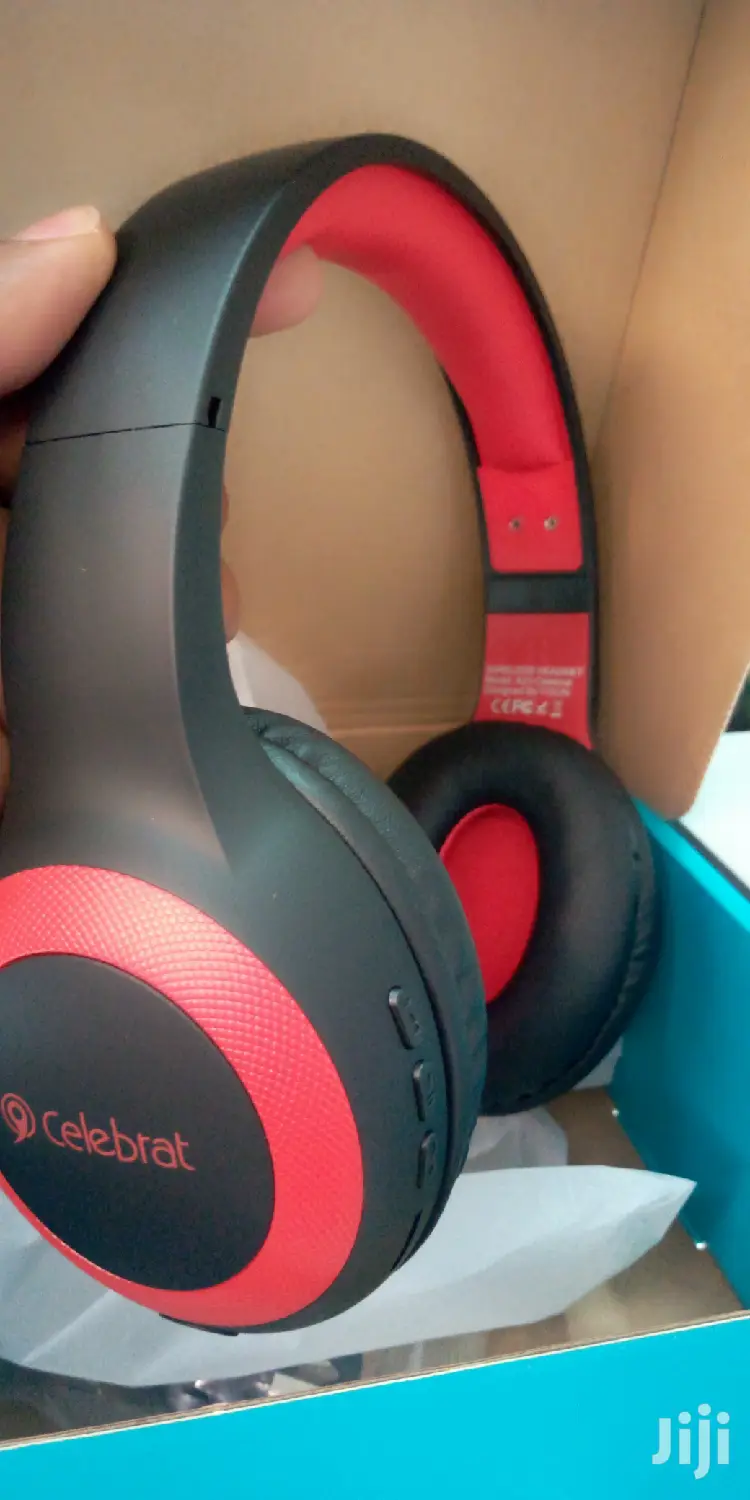 Celebrat Wireless/Wired Headphone.