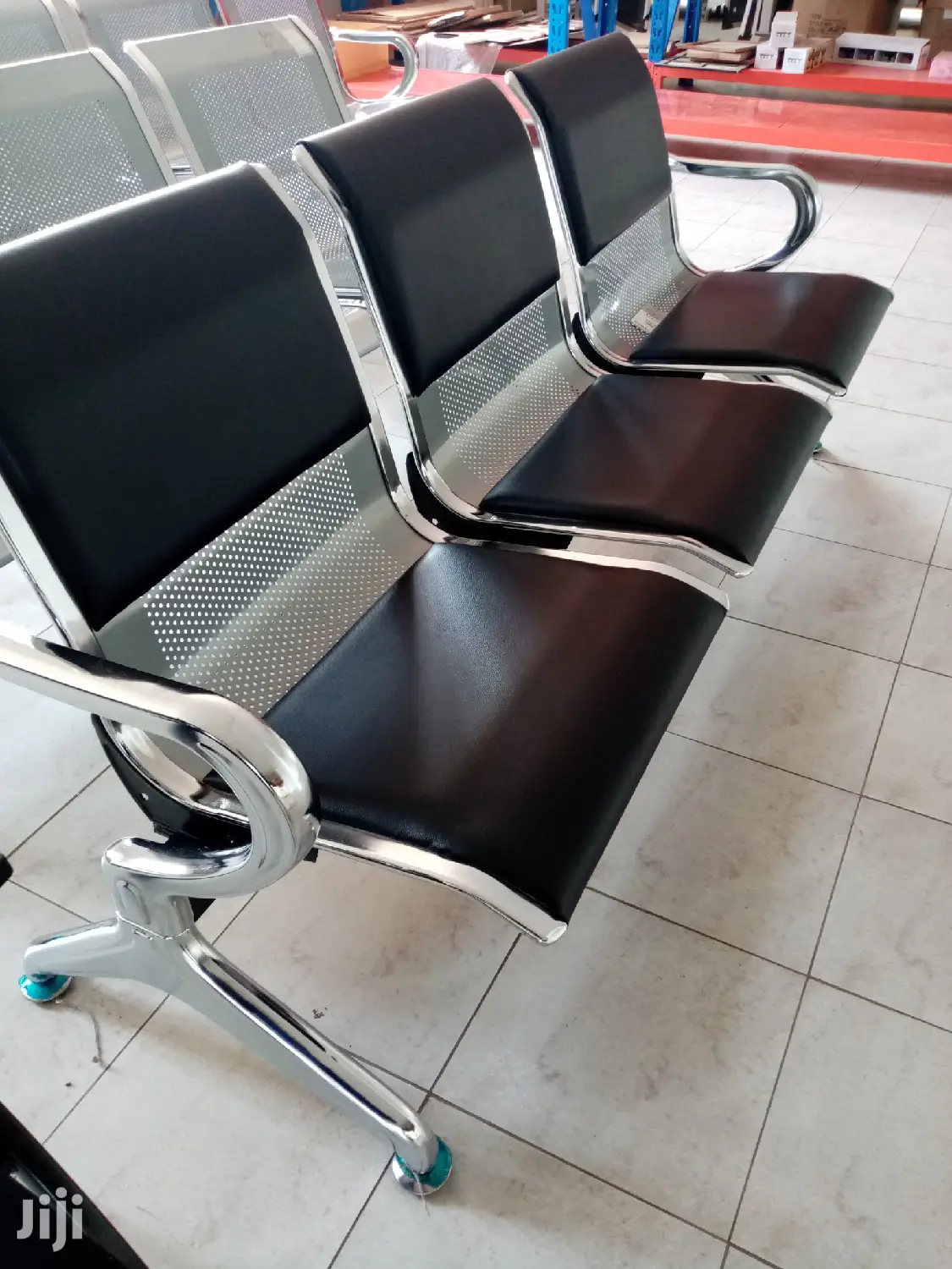 Ideal Linked Chair