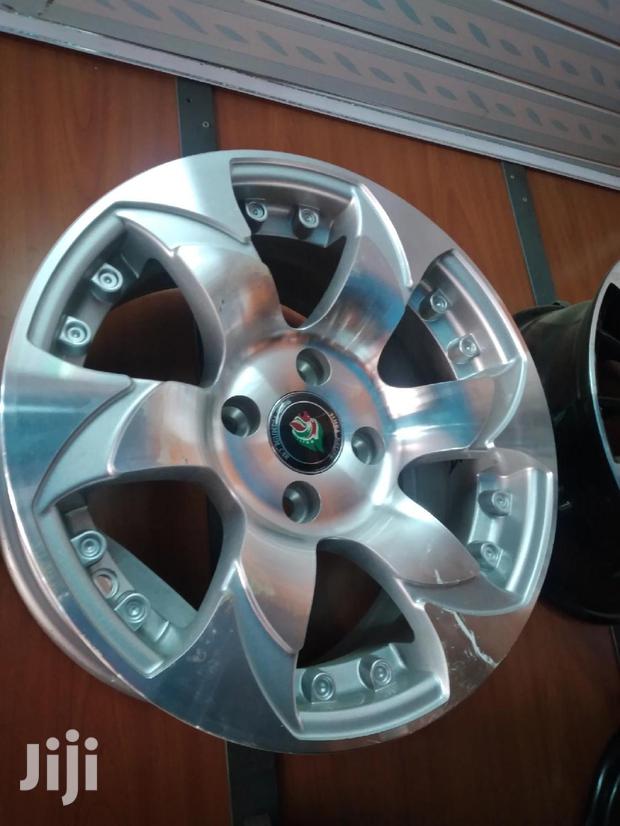 Full Set Alloy Rims Size 15 Inch Strong and Durable.