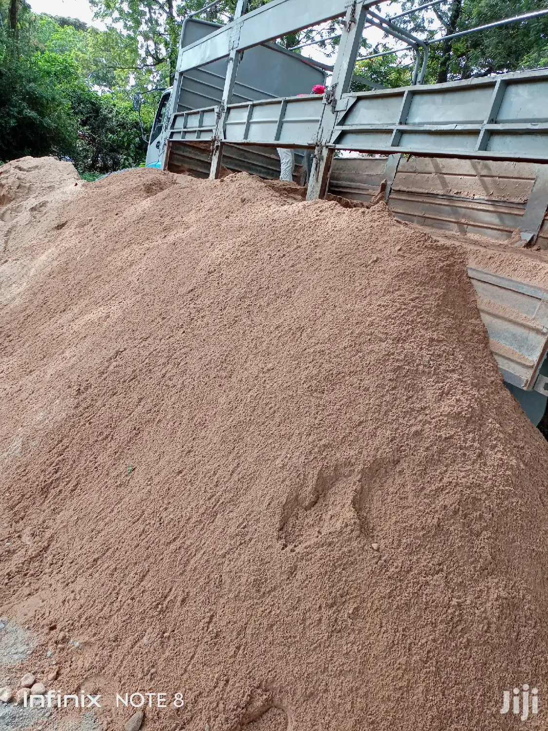 White Sand/Brown Sand