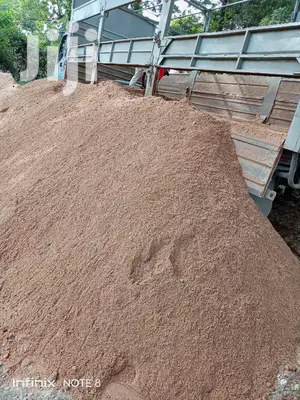 Kajiando Rivers White/Brown Sand