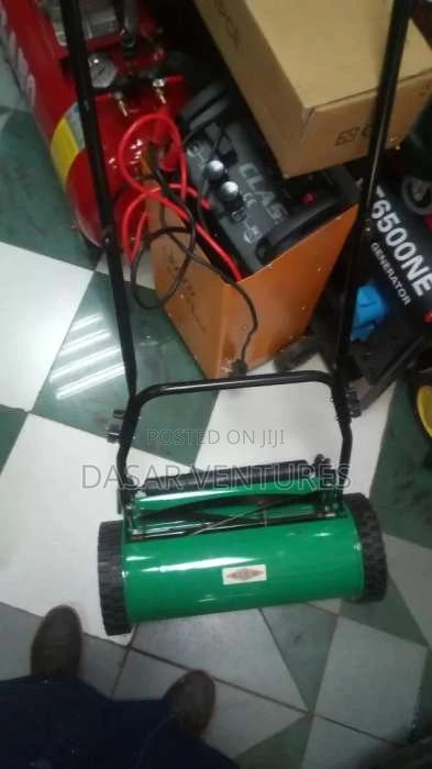Manual Lawn Mower