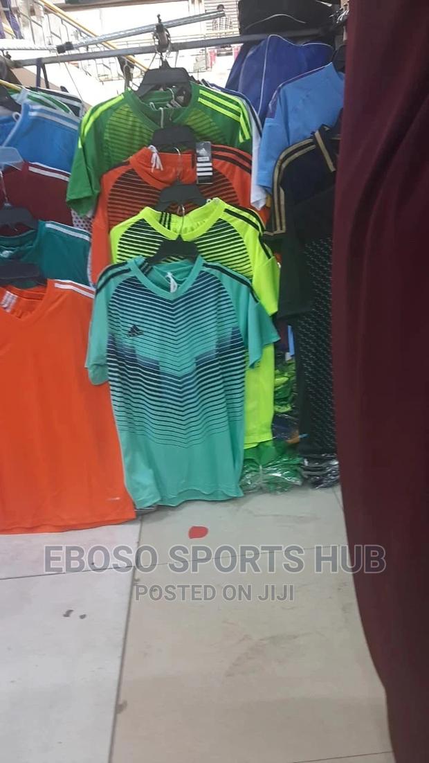 Latest Football Kit - thumbnail 3