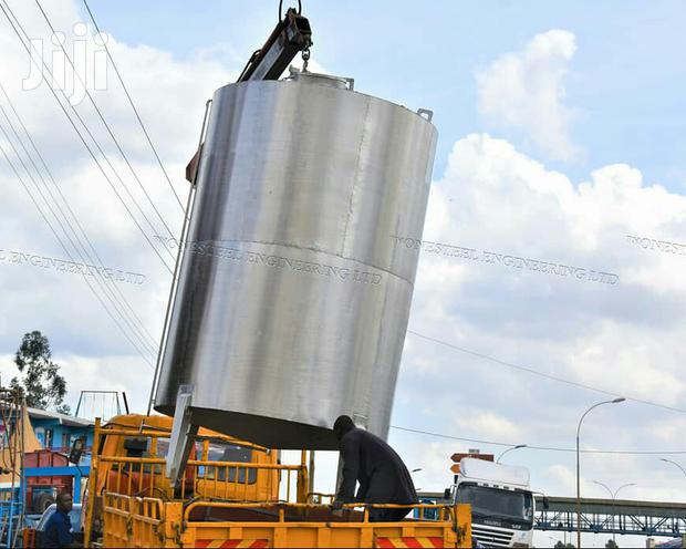 10,000l Stainless Steel Holding Tank - thumbnail 2