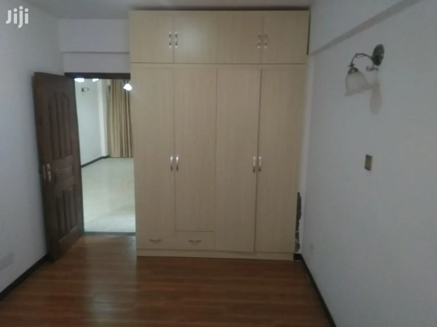 1&2 Exactive Apartments For Sale