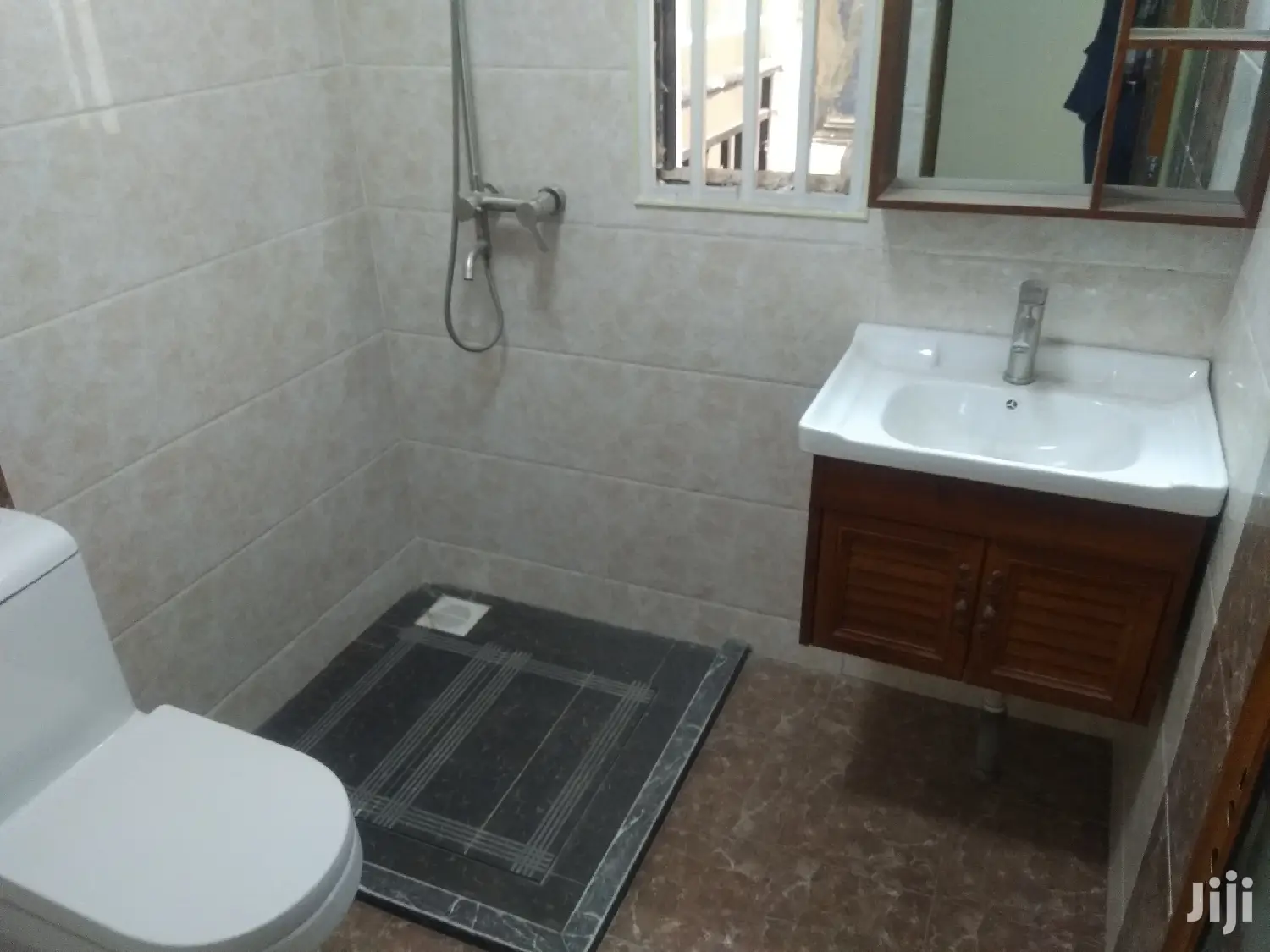 1&2 Exactive Apartments For Sale