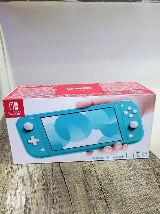Nintendo Switch Lite - thumbnail 2