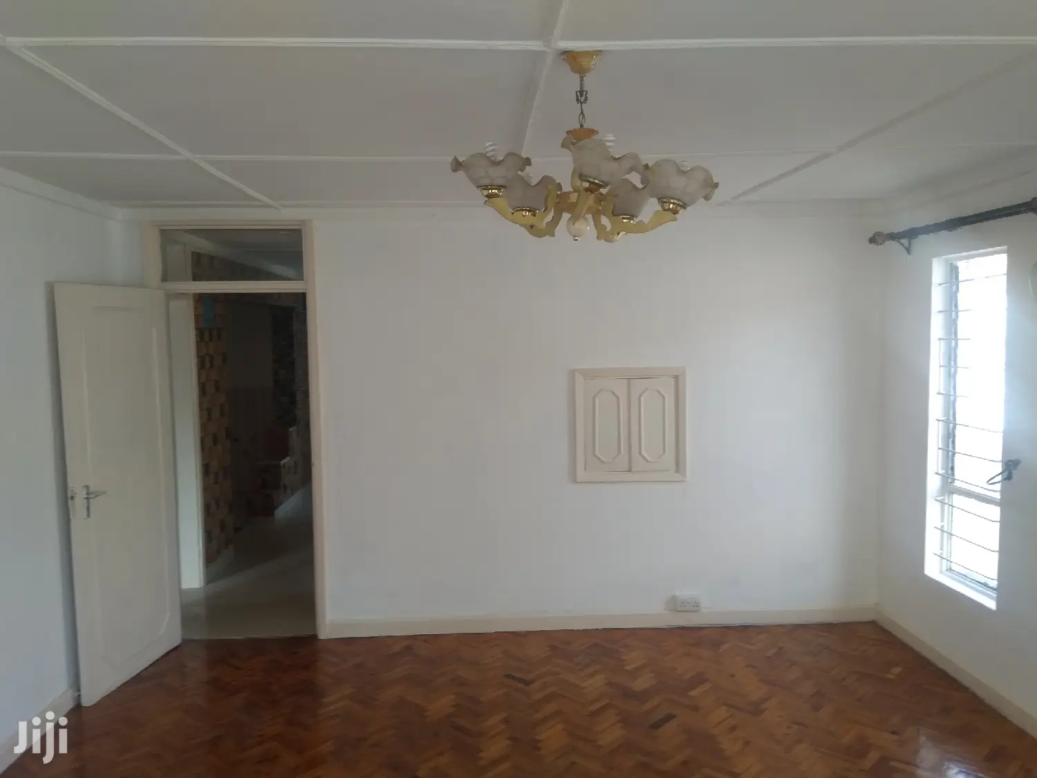4bedroomed Bungalow With Dsq For Sale