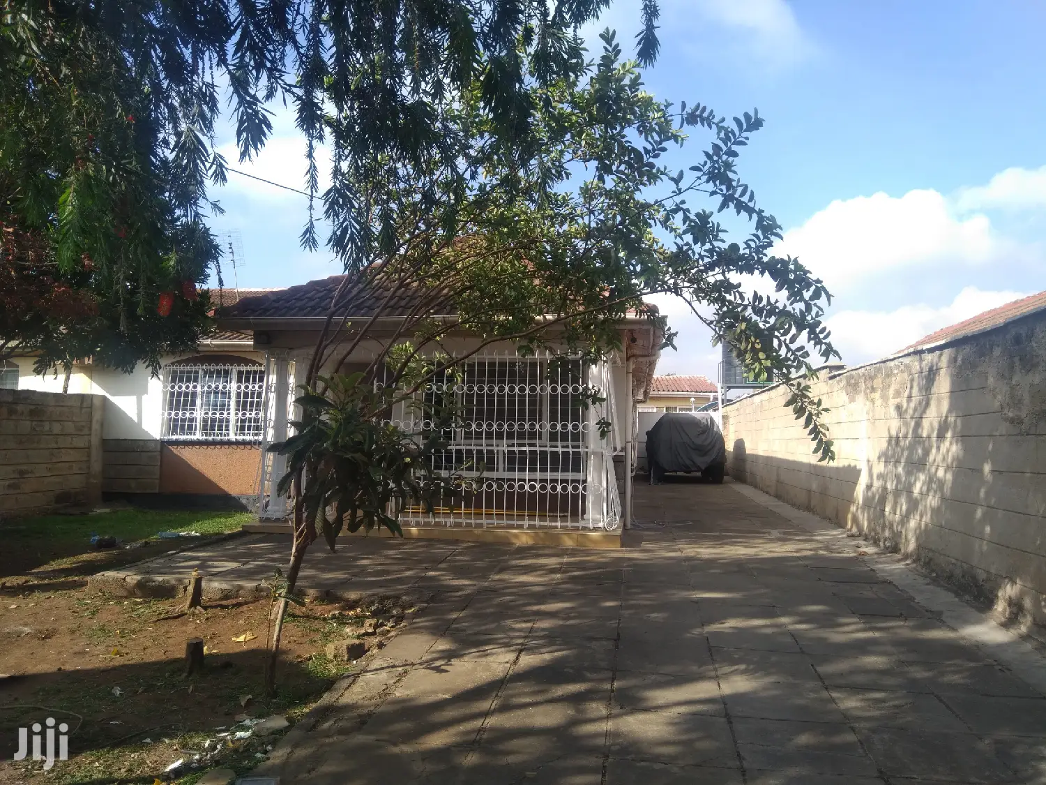 4bedroomed Bungalow With Dsq For Sale