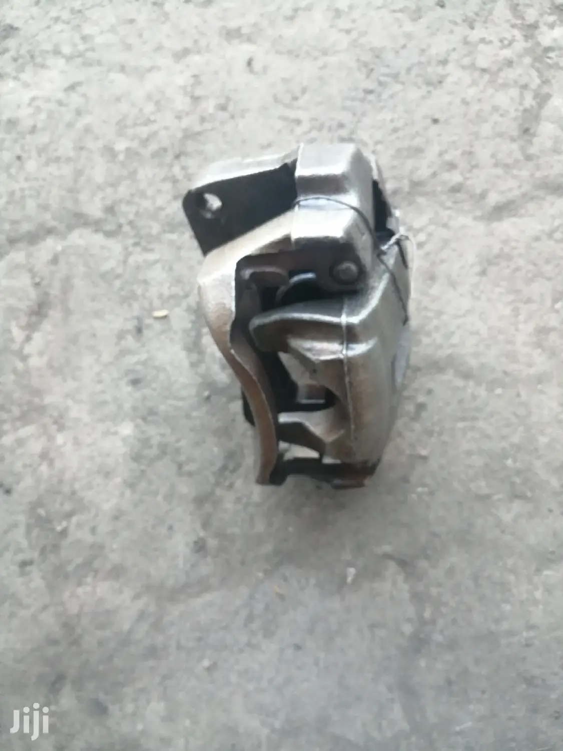 Toyota Land Cruiser V8 Brake Caliper.