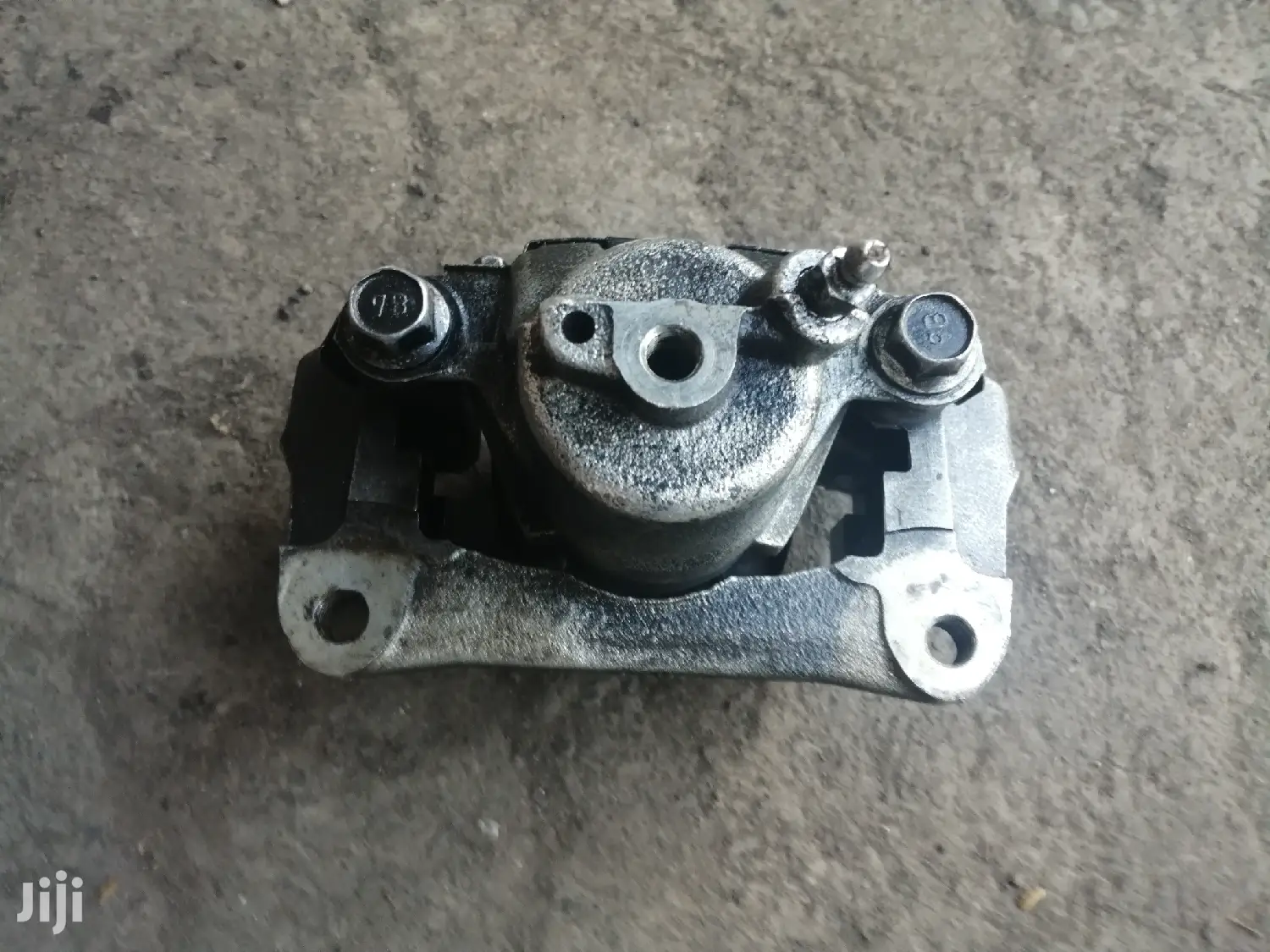Brake Caliper for Toyota Prado J95, J100, J120, J150, J200.