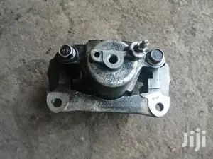 Brake Caliper for Toyota Prado J95, J100, J120, J150, J200.