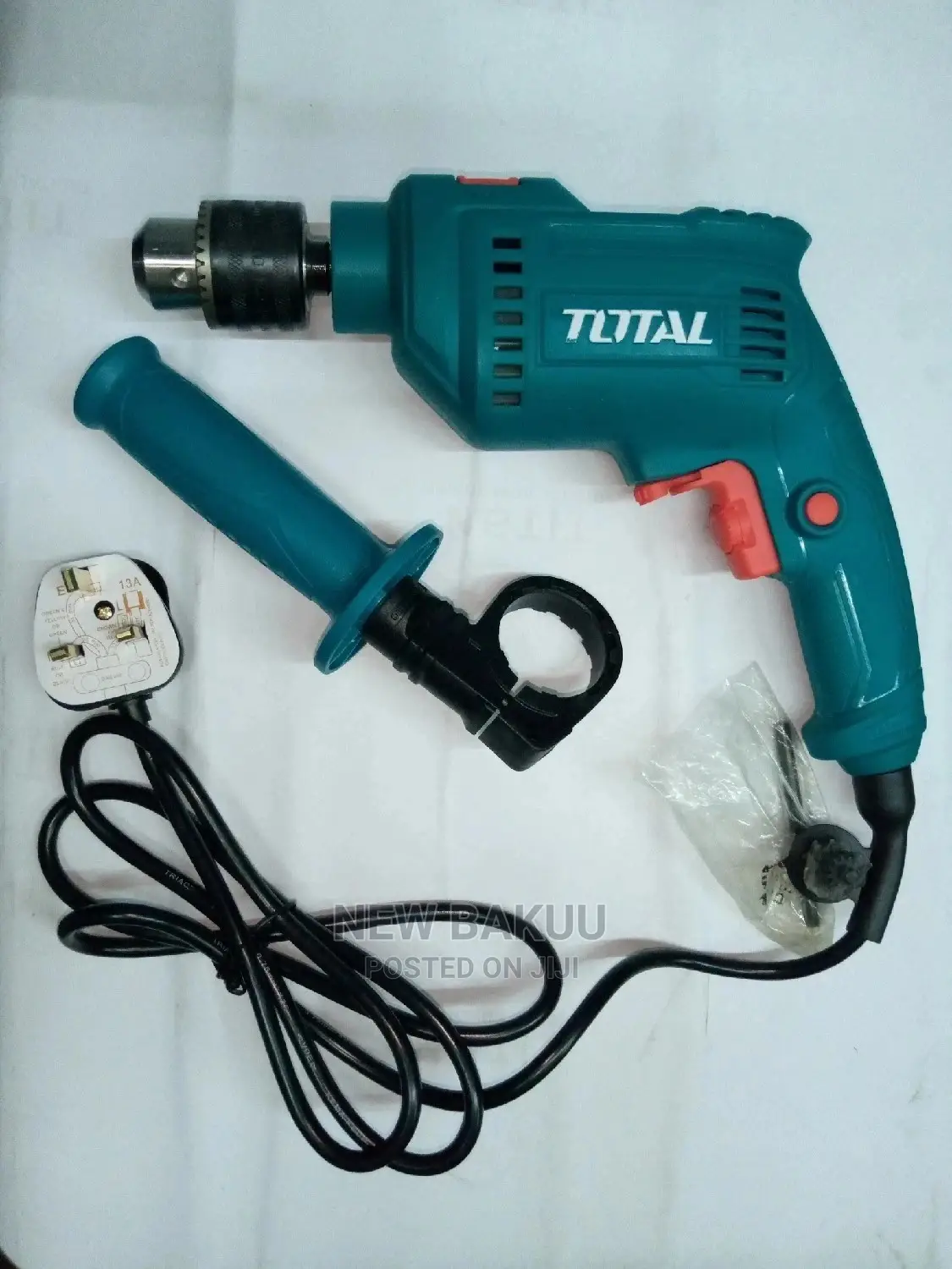 Total Impact Drill 680W